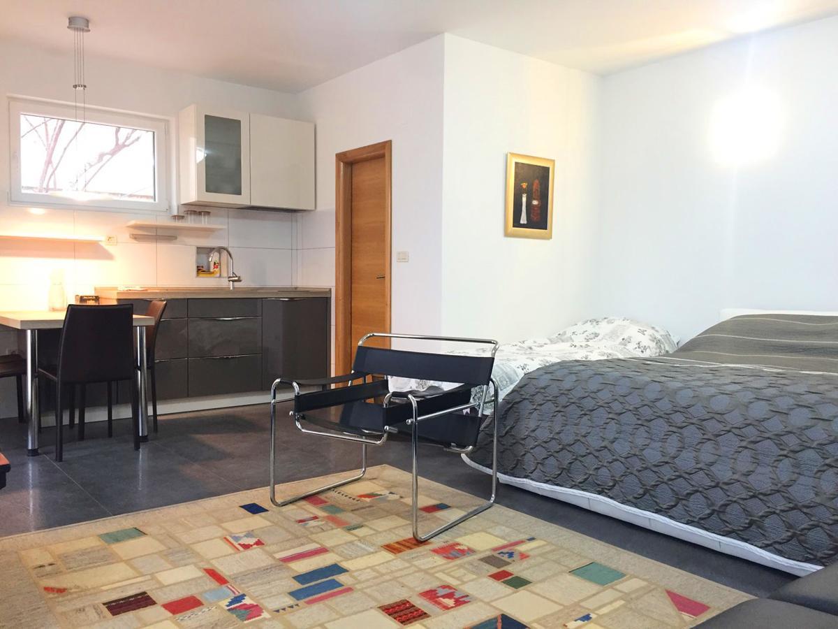 Sibenik City Beach Apartment *